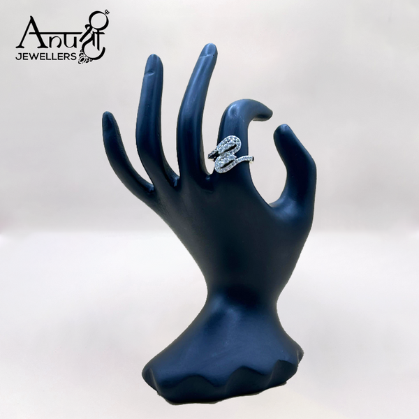 Silver Ladies Ring (5.460 grams)