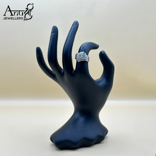 Silver Ladies Ring (4.210 grams)