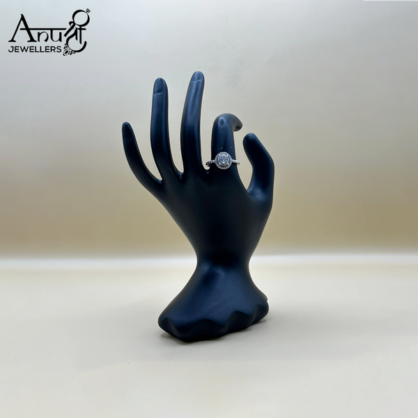 Silver Ladies Ring (3.170 grams)