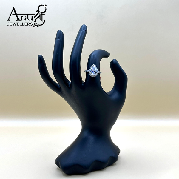 Silver Ladies Ring (3.520 grams)