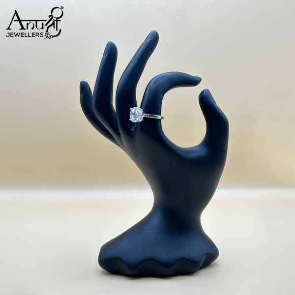 Silver Ladies Ring (3.550 grams)