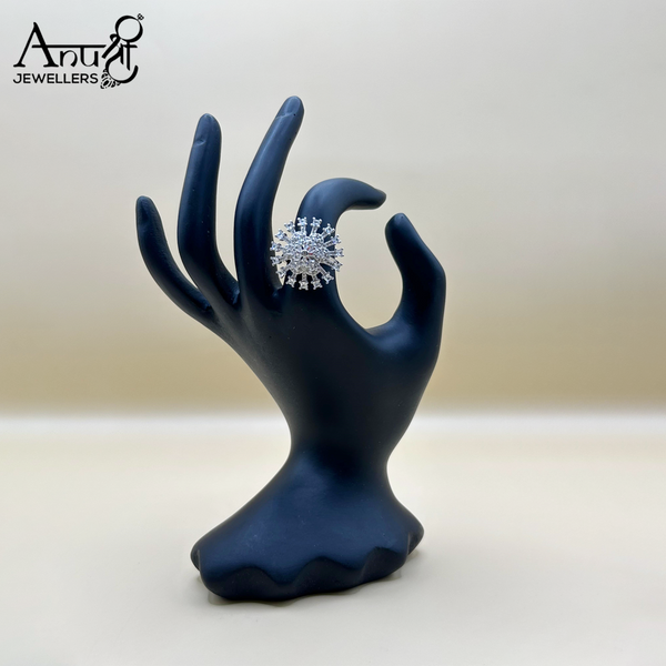 Silver Ladies Ring (5.040 grams)