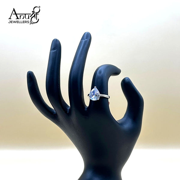 Silver Ladies Ring (3.040 grams)