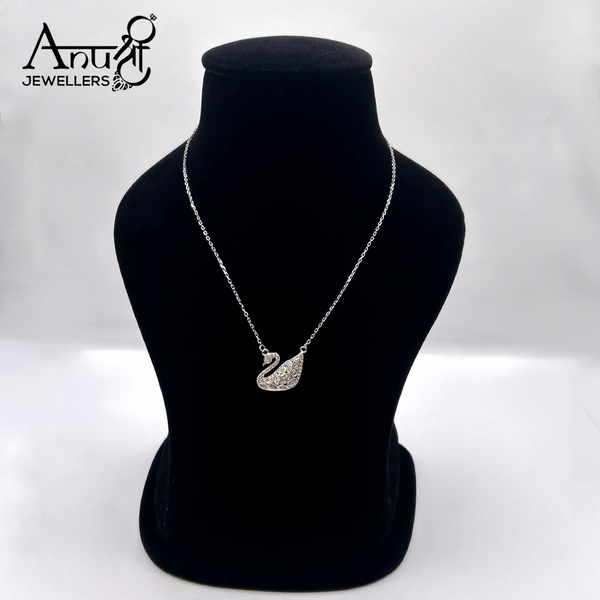 Silver Chain Pendant (3.910 grams)