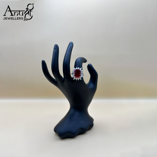 Silver Ladies Ring (7.160 grams)